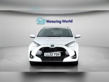 Used Toyota Yaris 2022 for sale - 76314433: Photo 2