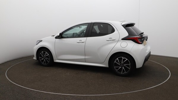 Used Toyota Yaris 2022 for sale - 76314433: Photo 47