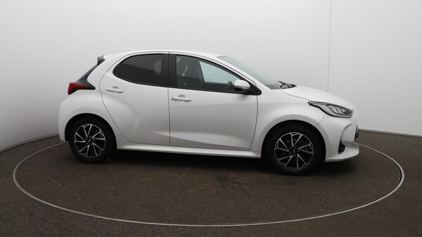 Used Toyota Yaris 2022 for sale - 76314433: Photo 48