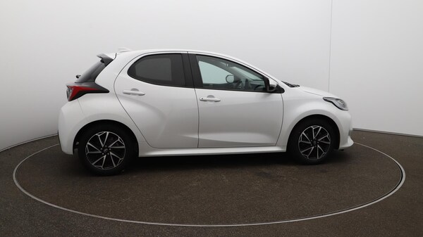Used Toyota Yaris 2022 for sale - 76314433: Photo 50
