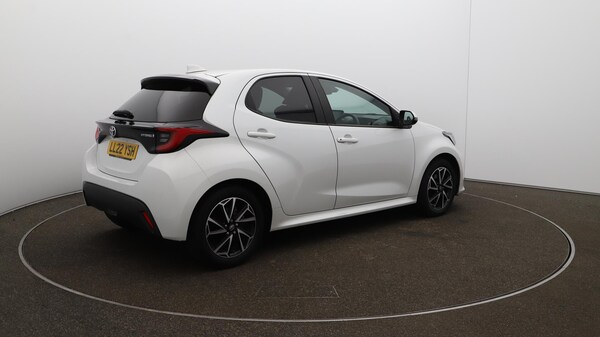 Used Toyota Yaris 2022 for sale - 76314433: Photo 53