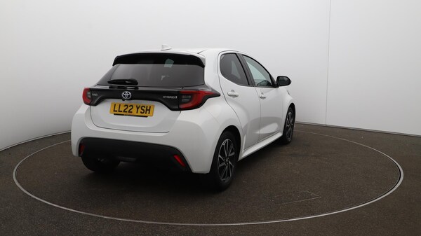 Used Toyota Yaris 2022 for sale - 76314433: Photo 55