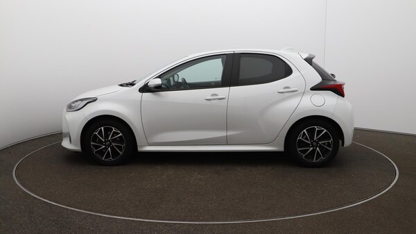 Used Toyota Yaris 2022 for sale - 76314433: Photo 64