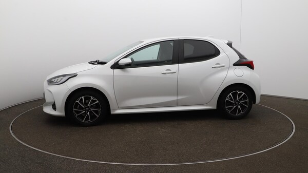 Used Toyota Yaris 2022 for sale - 76314433: Photo 65