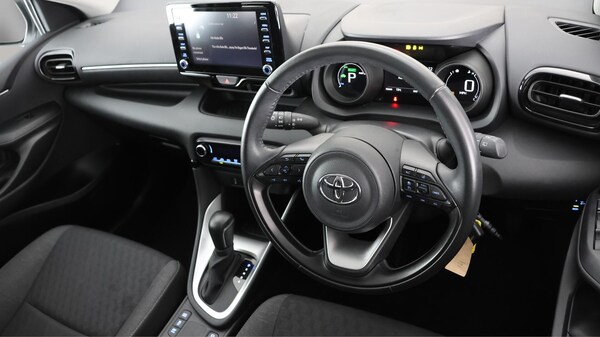 Used Toyota Yaris 2022 for sale - 76314433: Photo 9