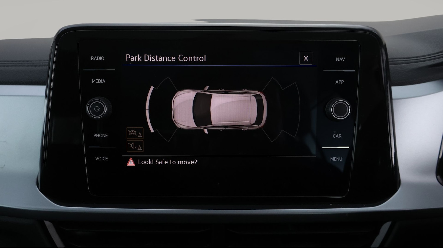 Used Volkswagen T-Roc 2023 for sale - 77846355: Photo 19