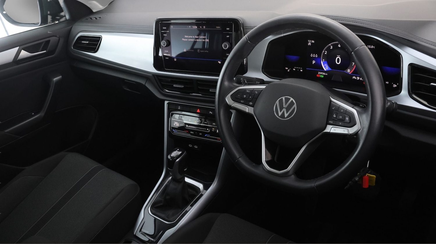 Used Volkswagen T-Roc 2023 for sale - 77846355: Photo 9