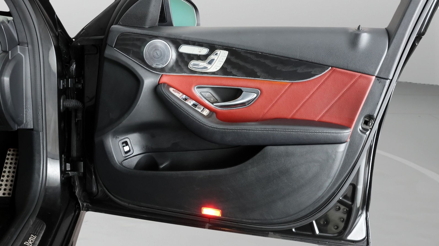 Used Mercedes-Benz C Class 2018 for sale - 77436297: Photo 15