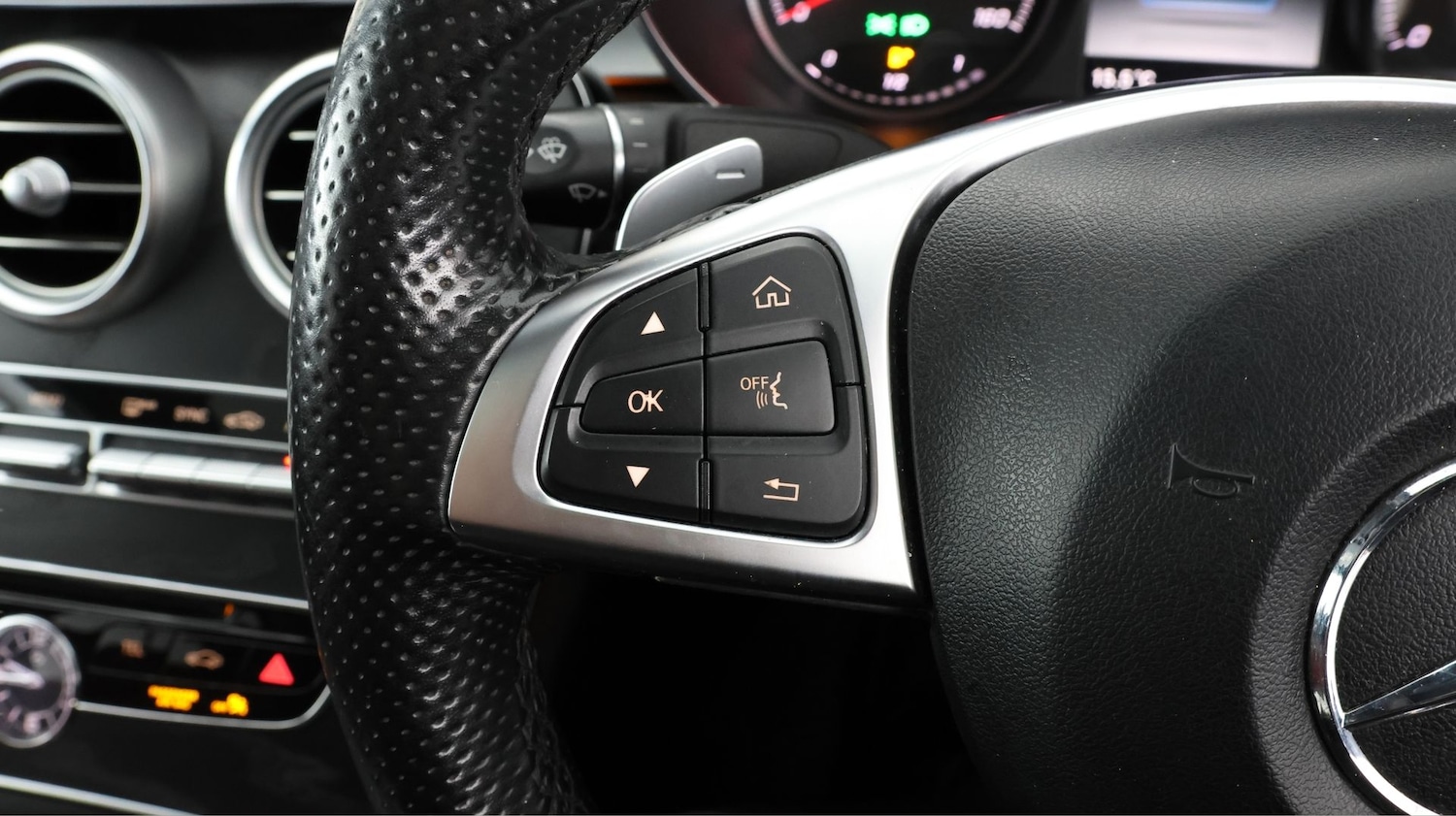 Used Mercedes-Benz C Class 2018 for sale - 77436297: Photo 22