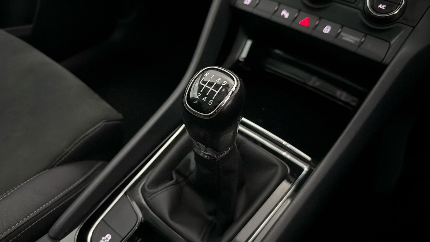 Used Skoda Karoq 2019 for sale - 78054127: Photo 25