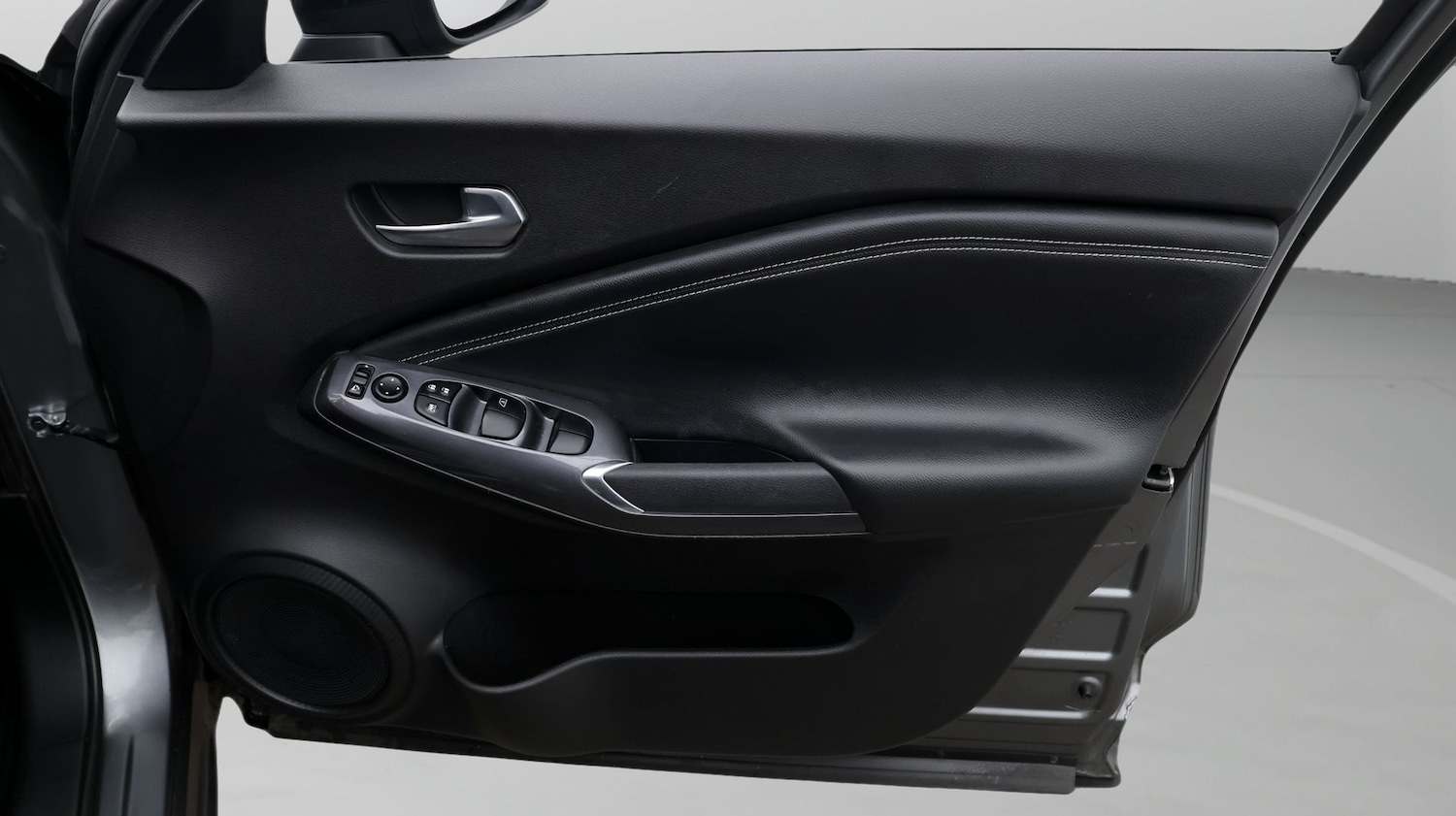 Used Nissan Juke 2023 for sale - 77653565: Photo 15