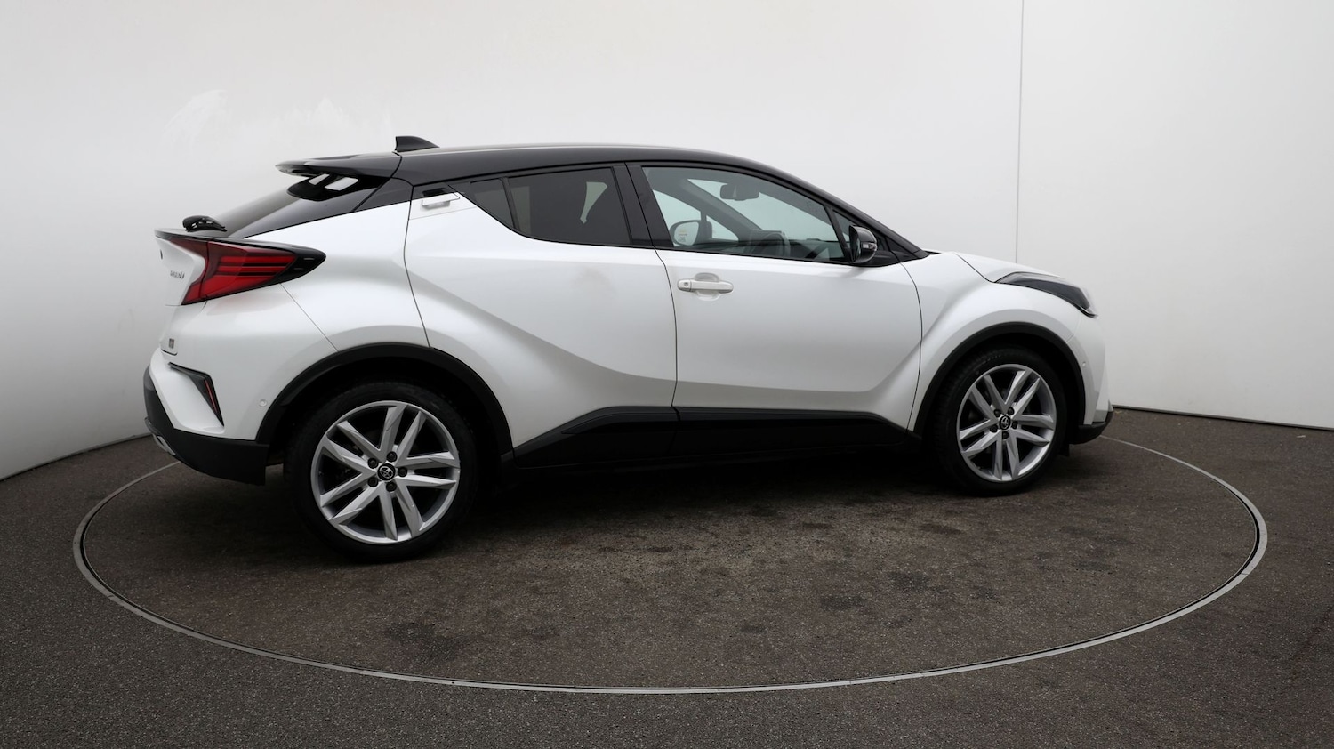 Used Toyota C-HR 2022 for sale - 76817958: Photo 44
