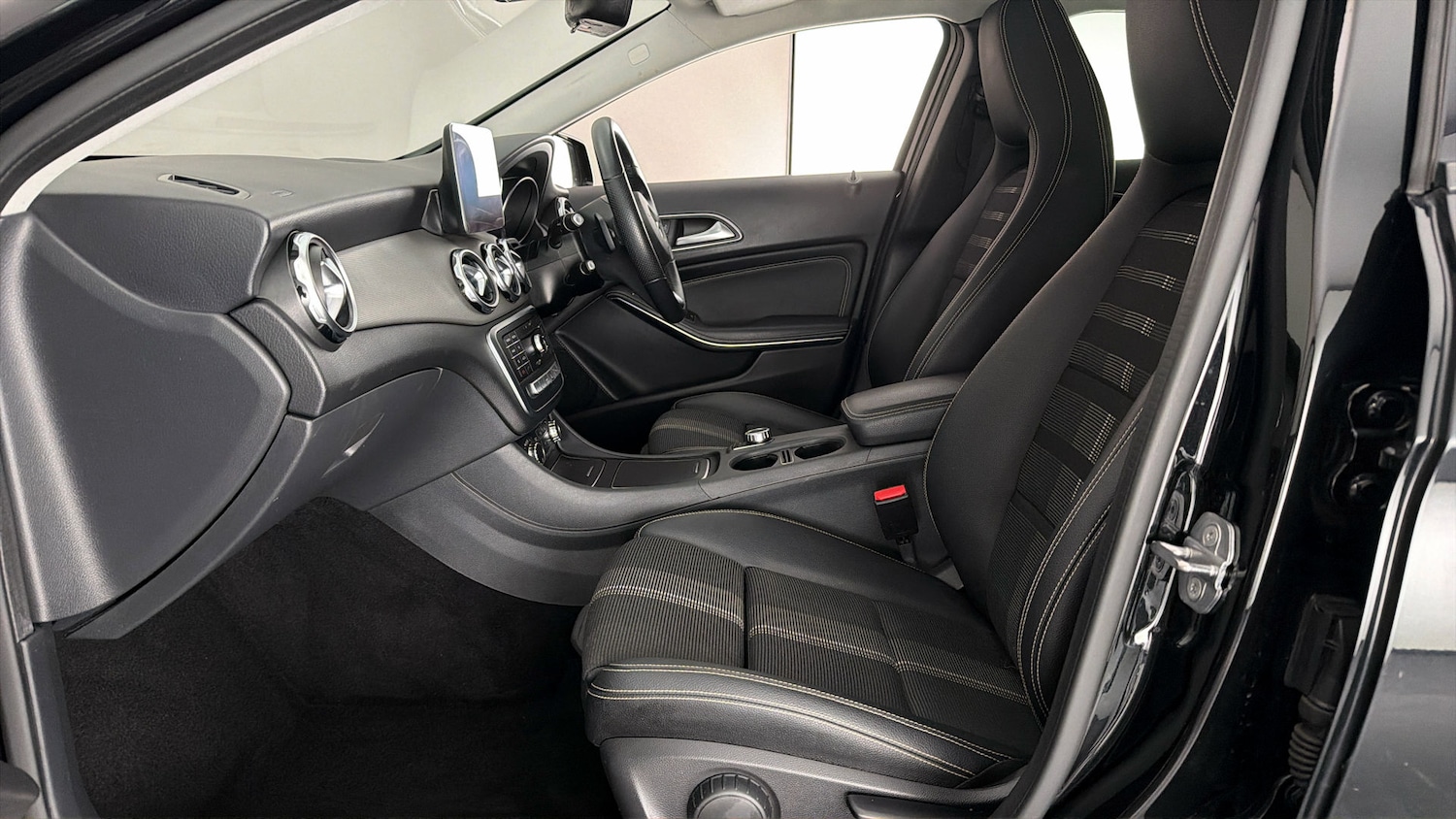 Used Mercedes-Benz GLA 2019 for sale - 77998178: Photo 12