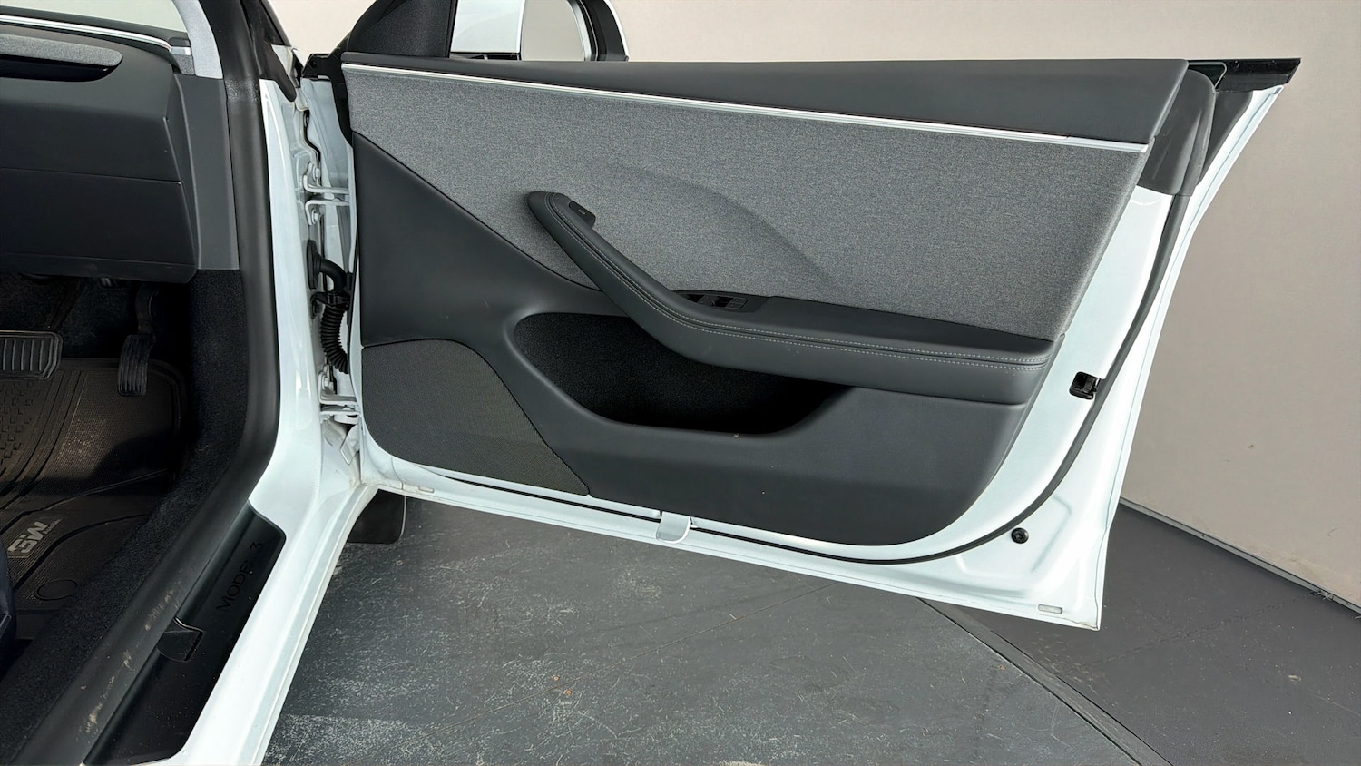 Used Tesla Model 3 2024 for sale - 78053706: Photo 14