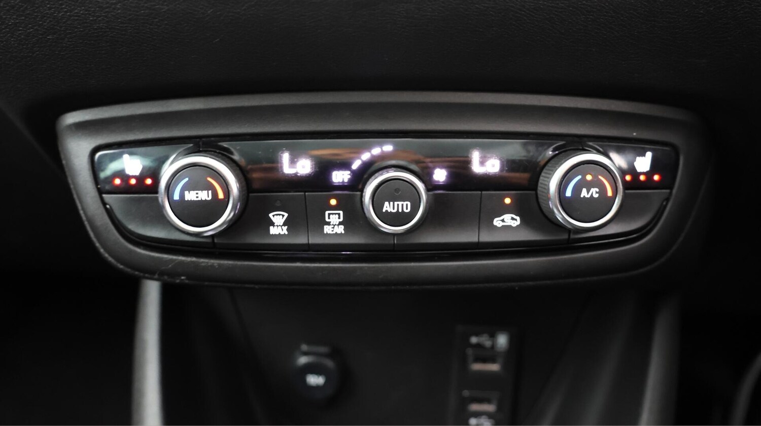 Used Vauxhall Crossland 2023 for sale - 76239637: Photo 13