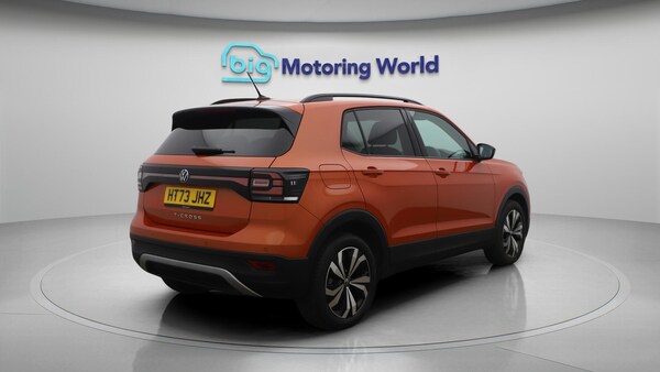 Used Volkswagen T-Cross 2024 for sale - 76294505: Photo 8
