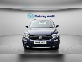 Used Volkswagen T-Roc 2019 for sale - 78873863: Photo