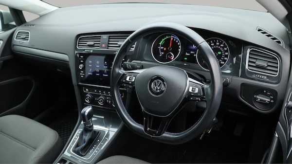 Used Volkswagen Golf 2019 for sale - 76247786: Photo 10