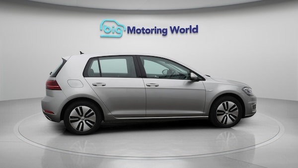 Used Volkswagen Golf 2019 for sale - 76247786: Photo 9