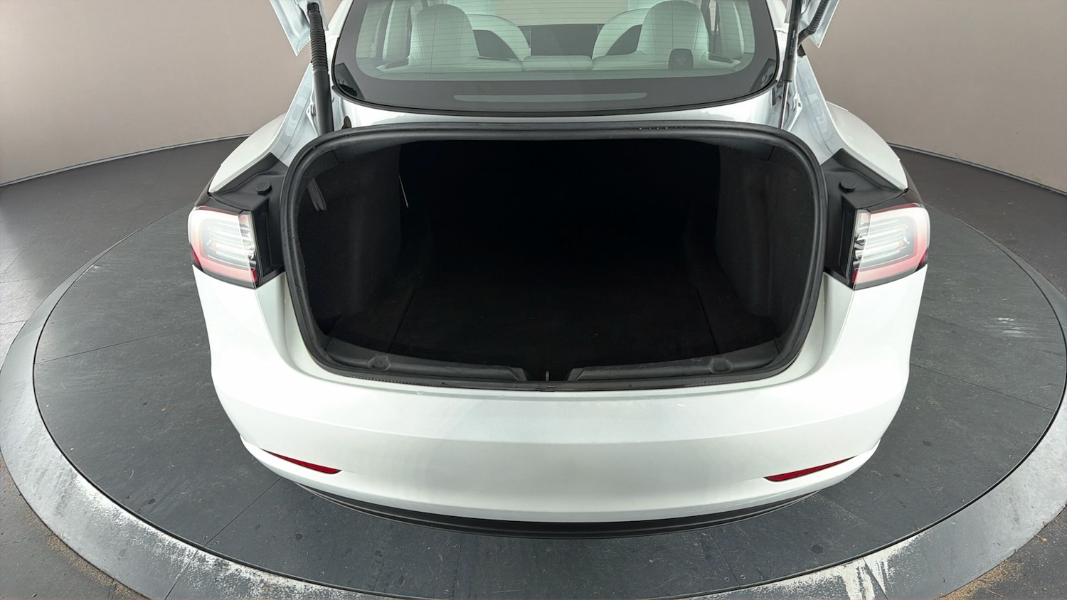 Used Tesla Model 3 2023 for sale - 77888756: Photo 8