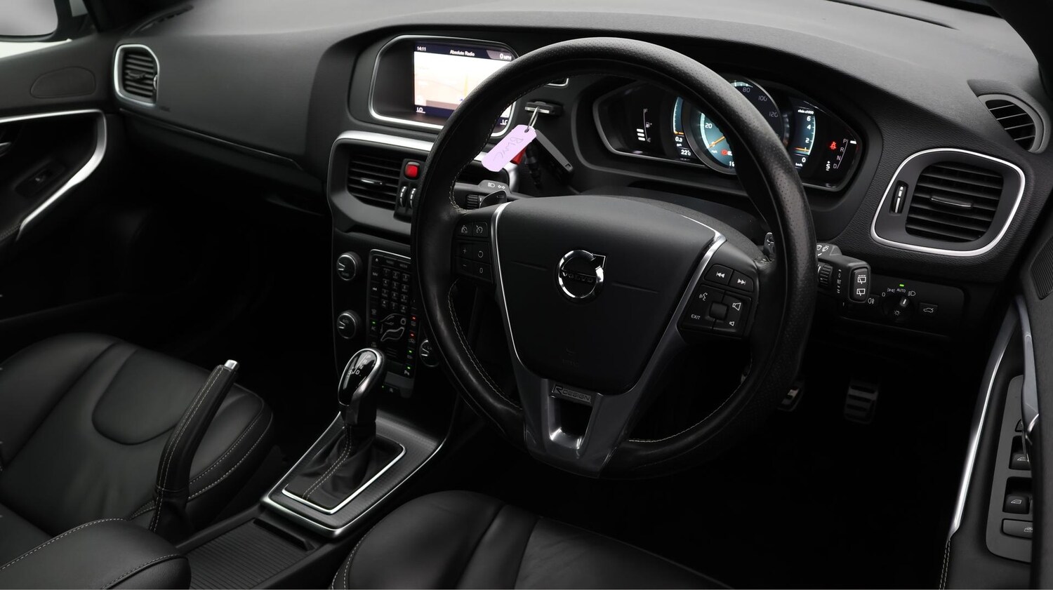 Used Volvo V40 2019 for sale - 75941429: Photo 10