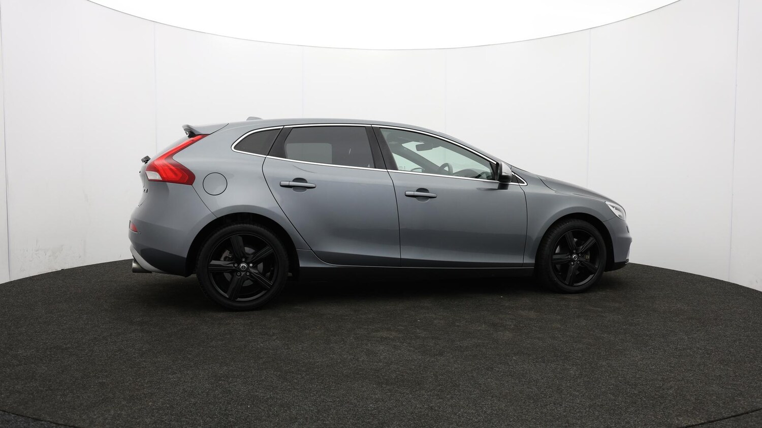 Used Volvo V40 2019 for sale - 75941429: Photo 40