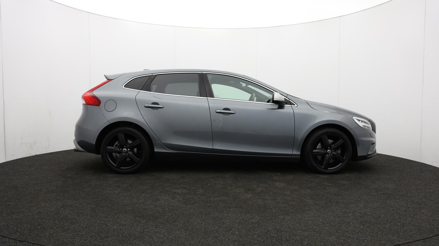 Used Volvo V40 2019 for sale - 75941429: Photo 42