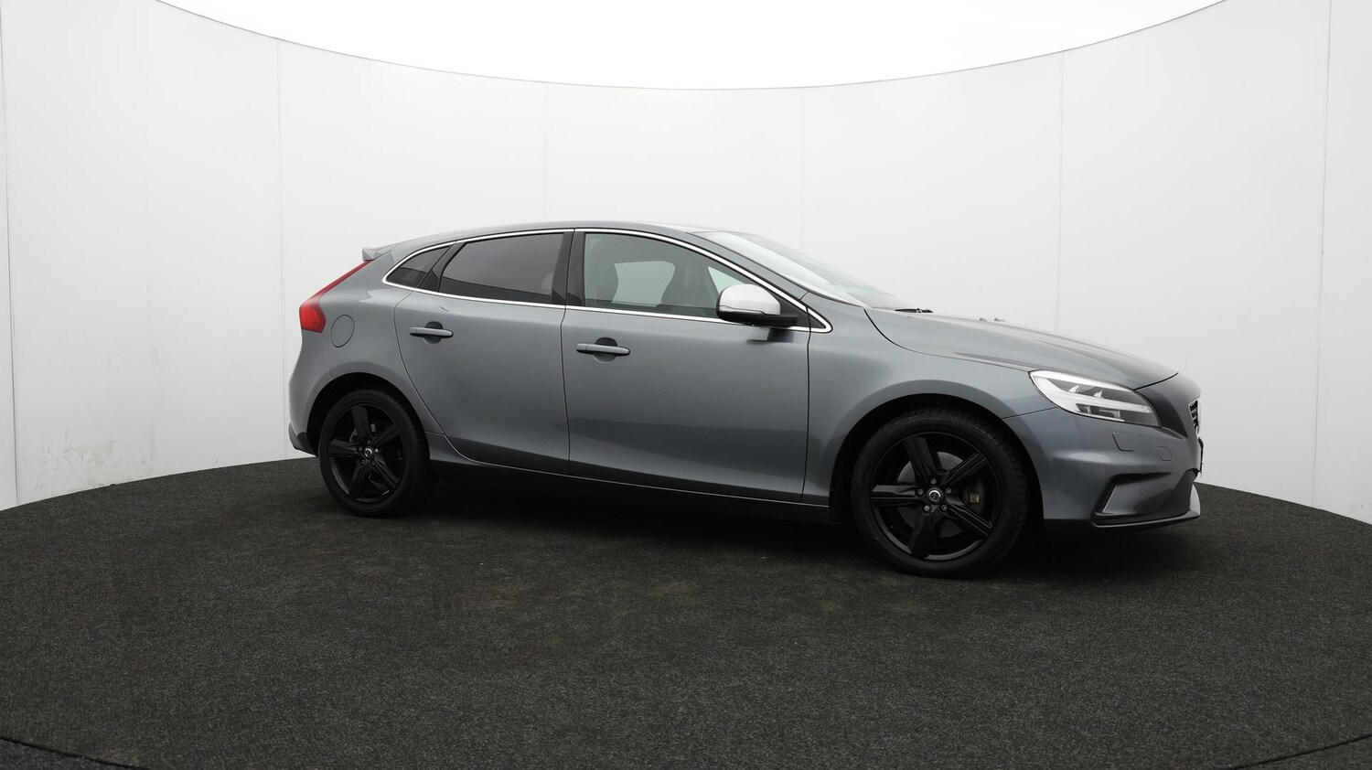 Used Volvo V40 2019 for sale - 75941429: Photo 47