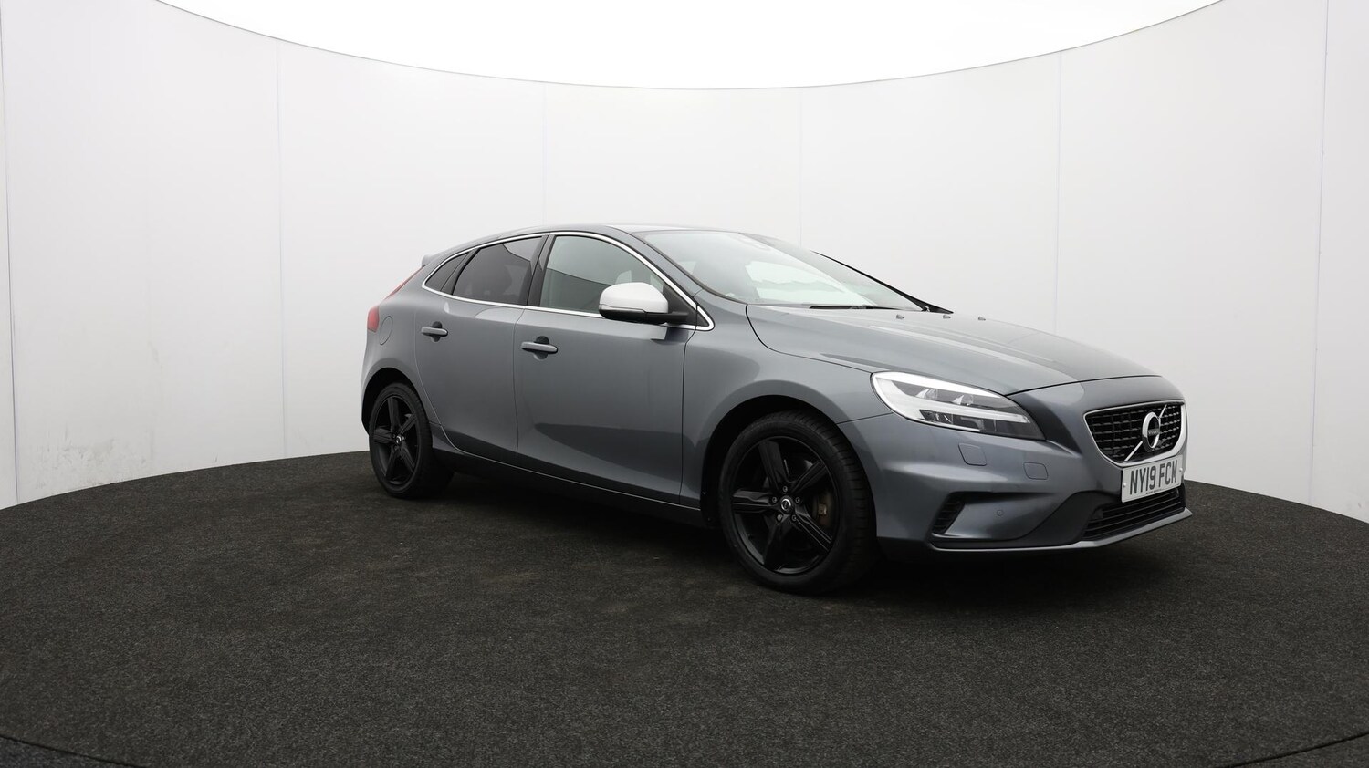 Used Volvo V40 2019 for sale - 75941429: Photo 50