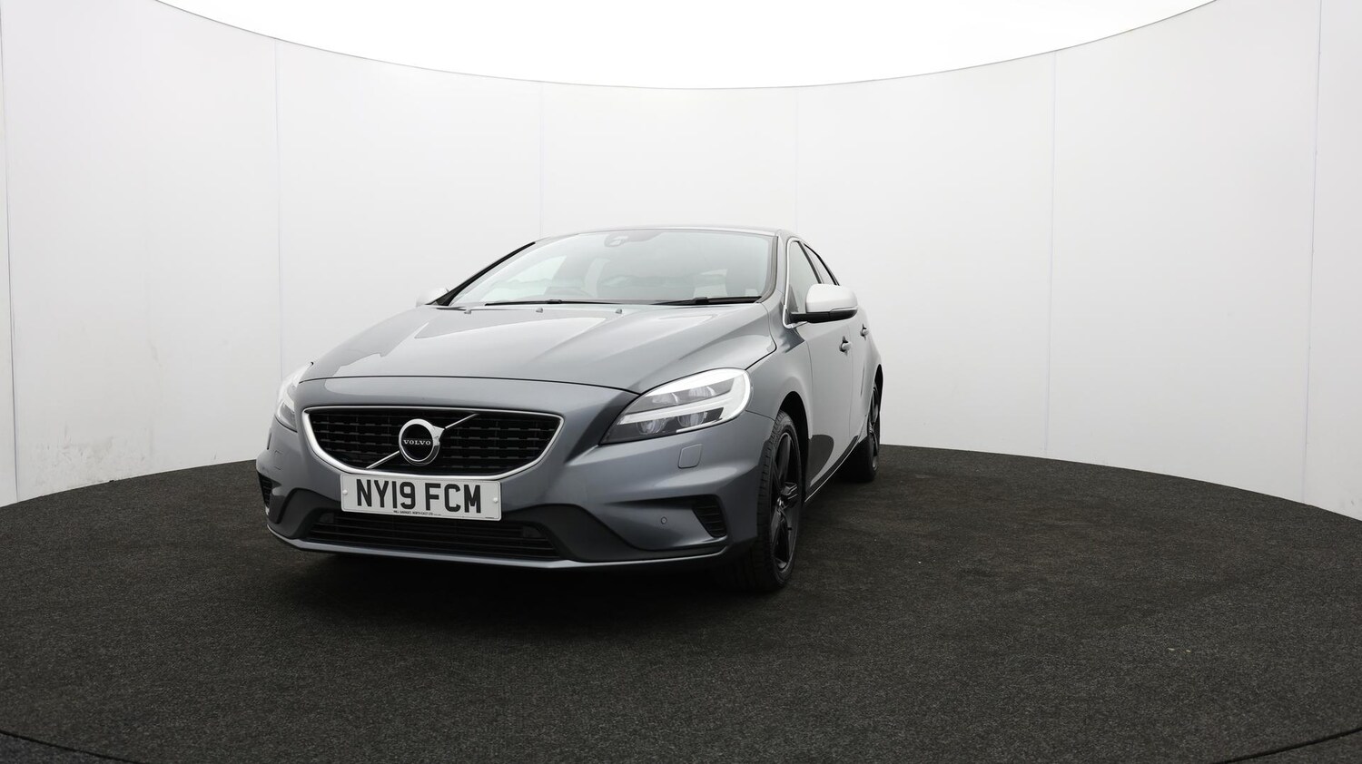 Used Volvo V40 2019 for sale - 75941429: Photo 60