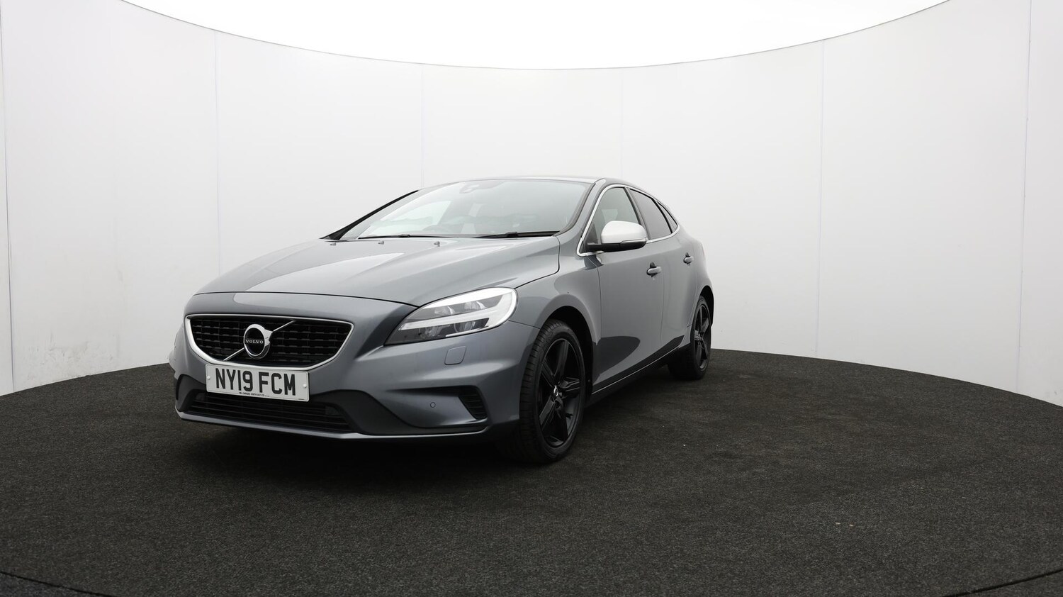 Used Volvo V40 2019 for sale - 75941429: Photo 61