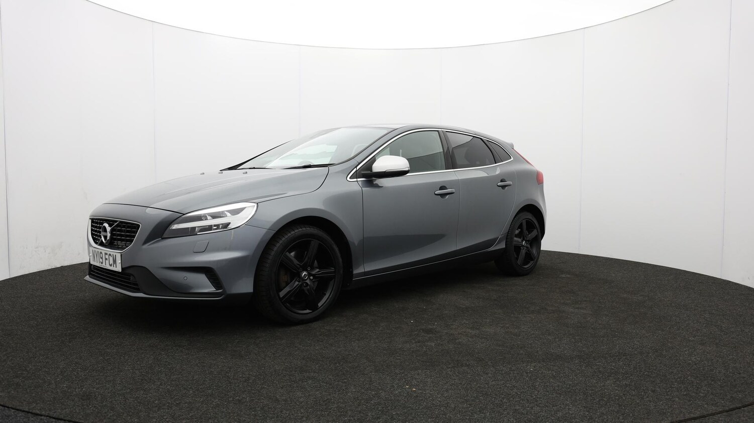 Used Volvo V40 2019 for sale - 75941429: Photo 64
