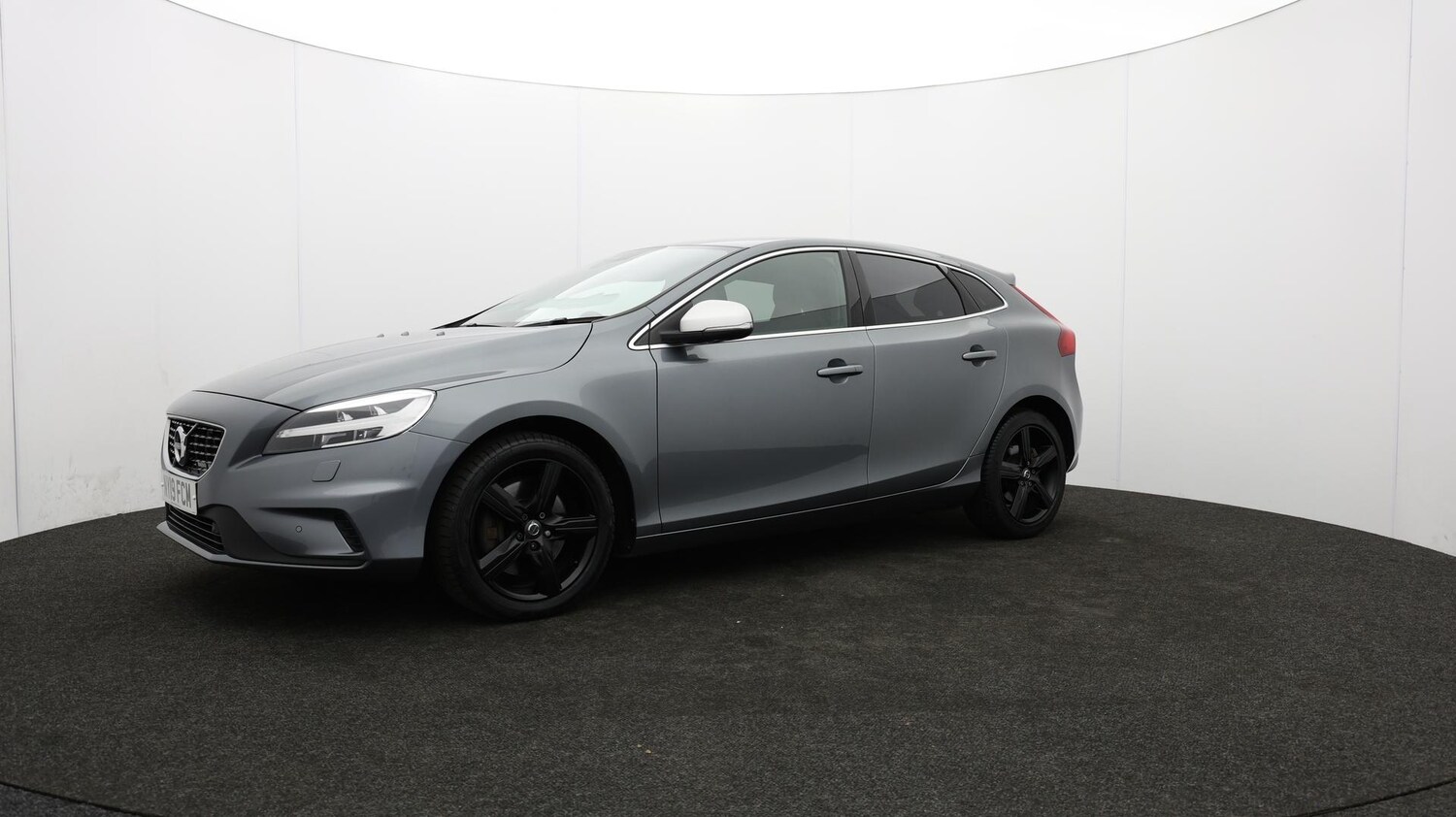 Used Volvo V40 2019 for sale - 75941429: Photo 65