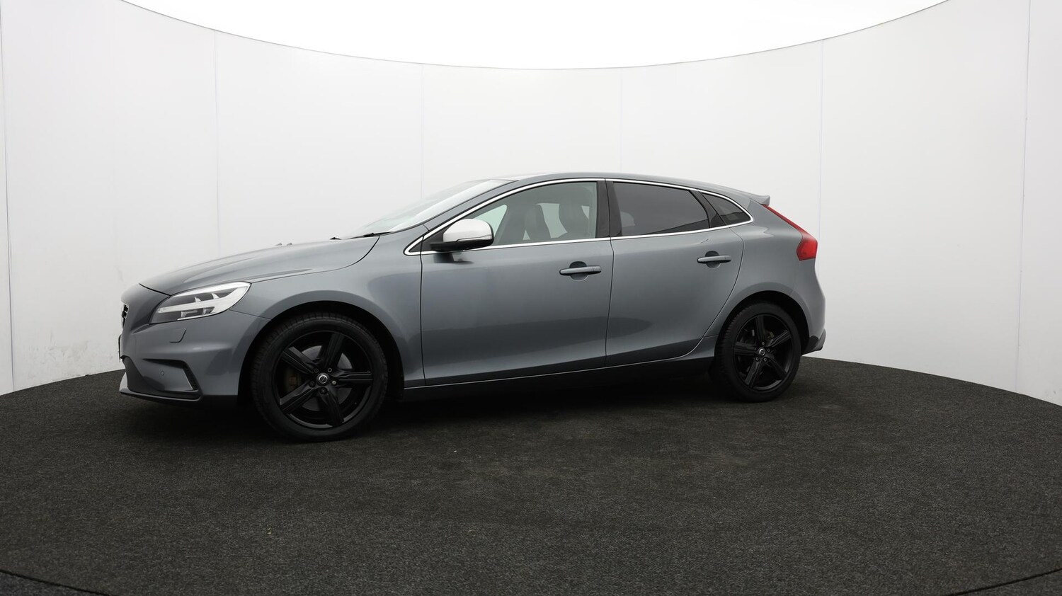 Used Volvo V40 2019 for sale - 75941429: Photo 67