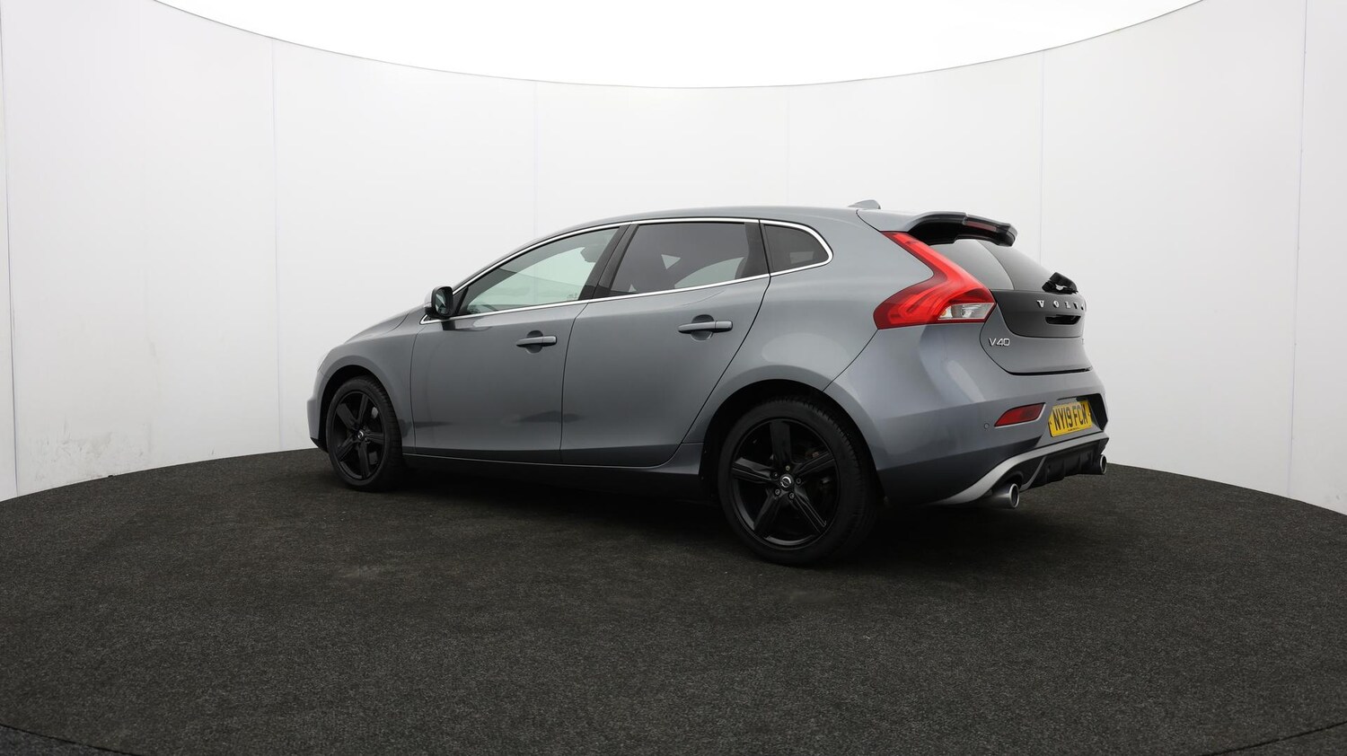 Used Volvo V40 2019 for sale - 75941429: Photo 77