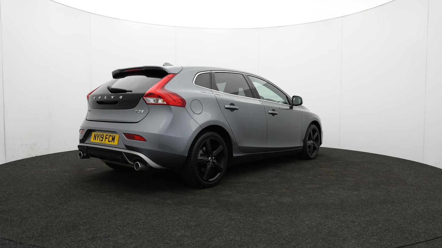 Used Volvo V40 2019 for sale - 75941429: Photo 86