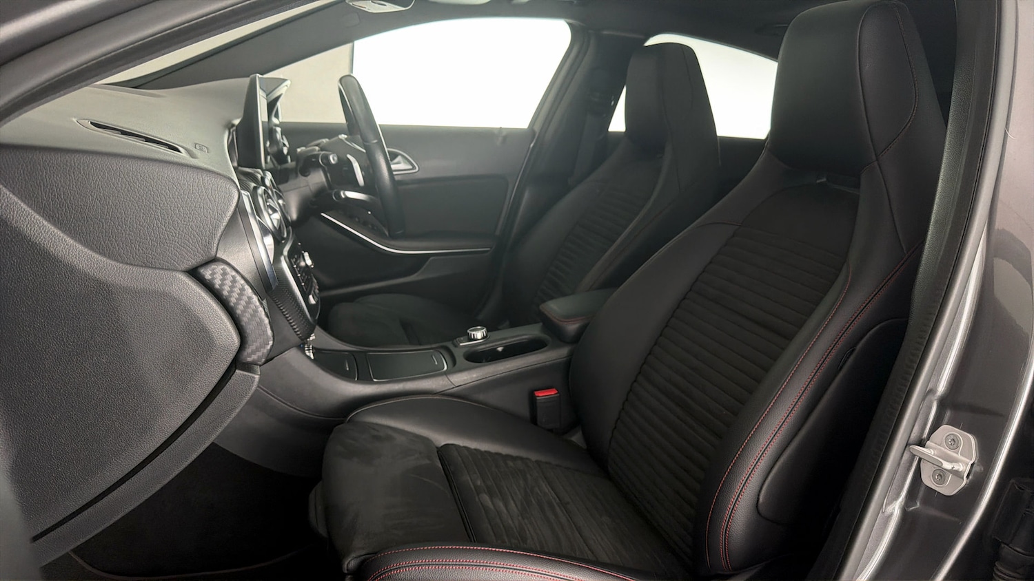 Used Mercedes-Benz A-Class 2017 for sale - 77965770: Photo 13