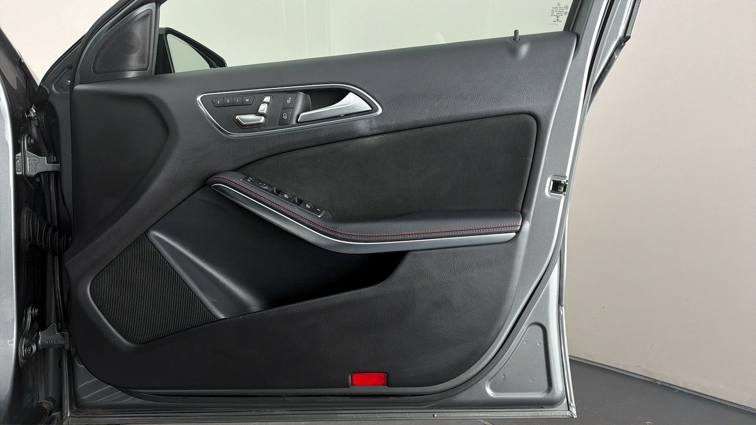 Used Mercedes-Benz A-Class 2017 for sale - 77965770: Photo 14