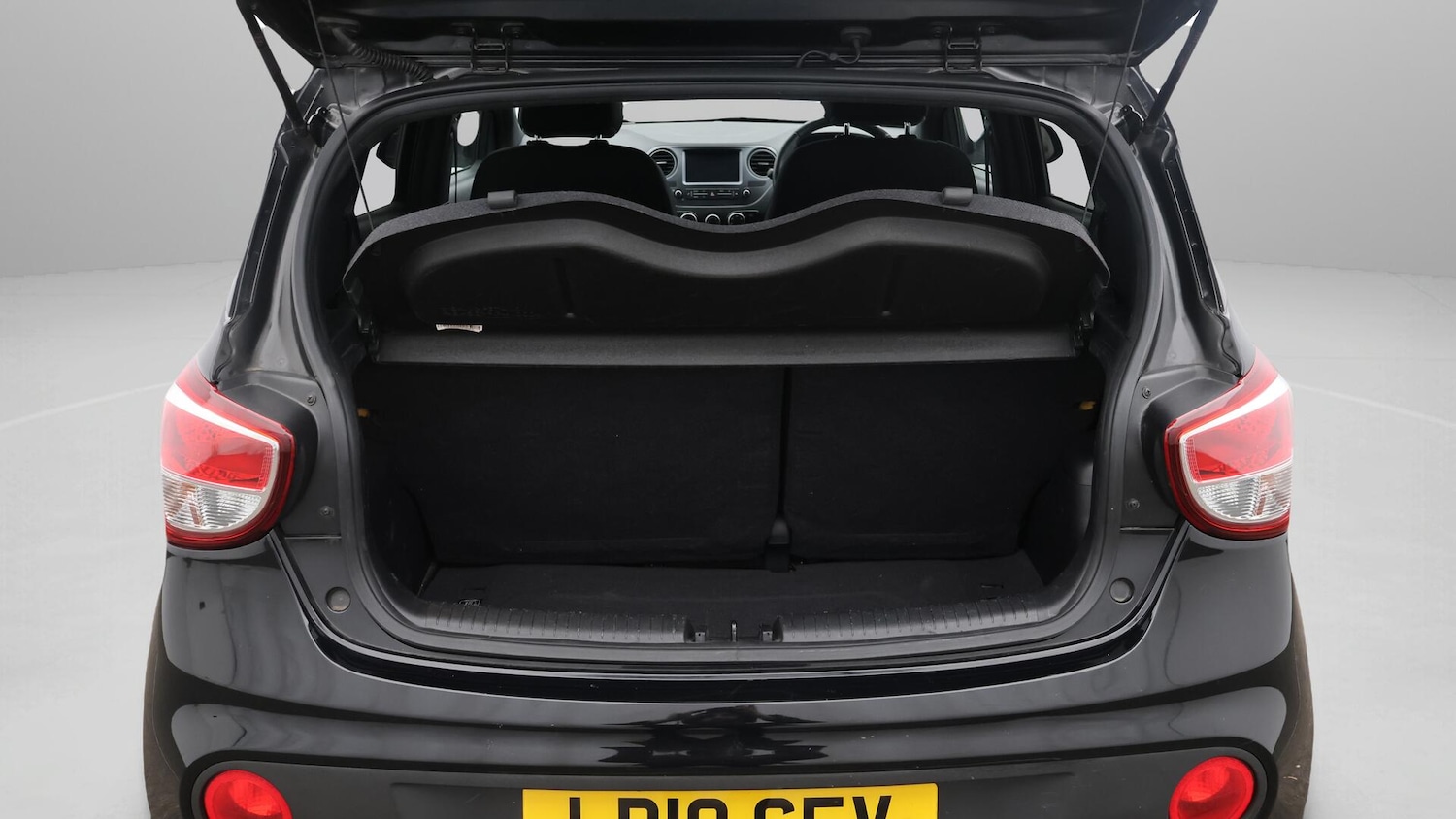 Used Hyundai i10 2019 for sale - 76484629: Photo 18