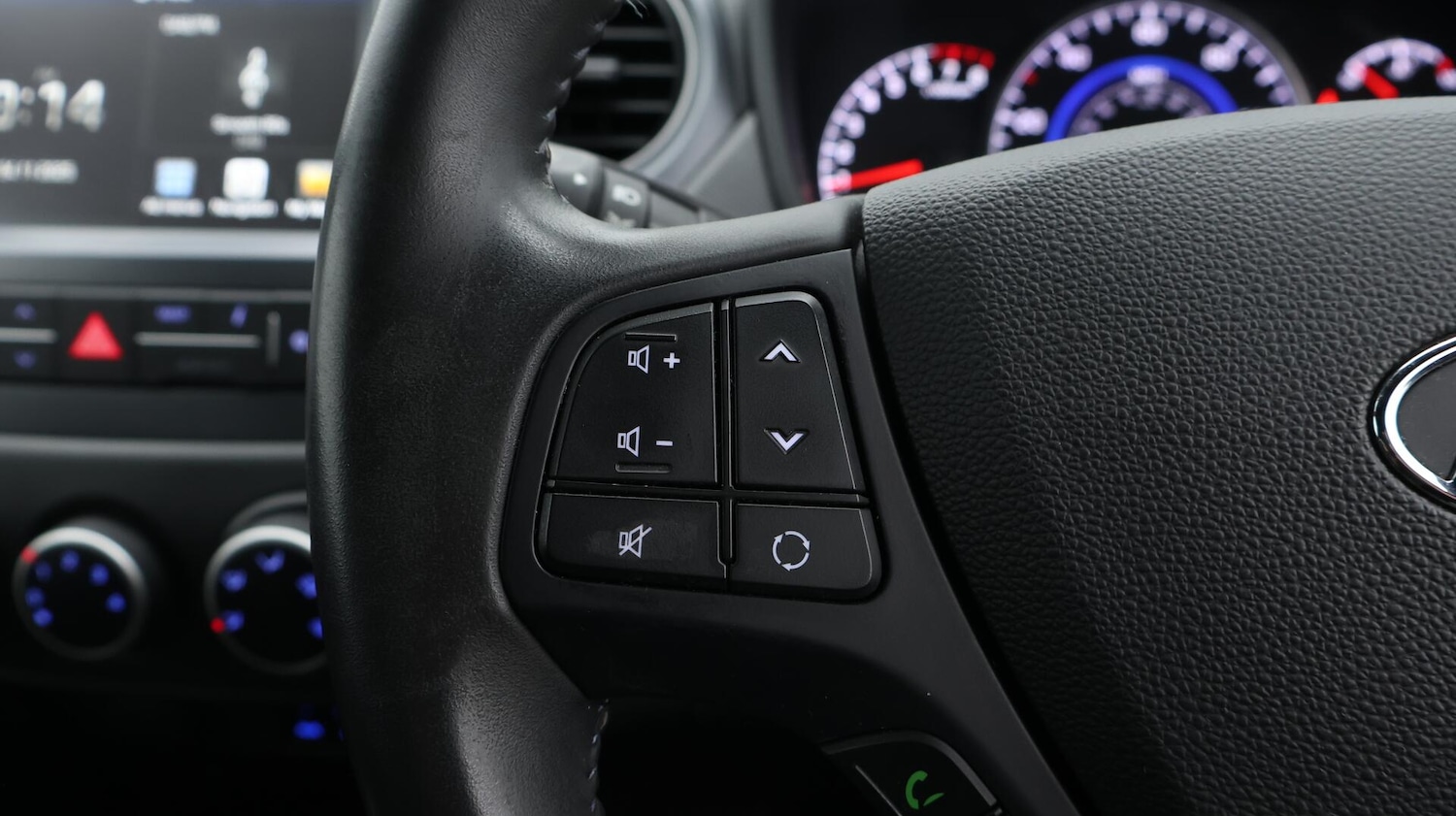 Used Hyundai i10 2019 for sale - 76484629: Photo 24