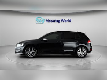 Used Volkswagen Golf 2018 for sale - 77730071: Photo