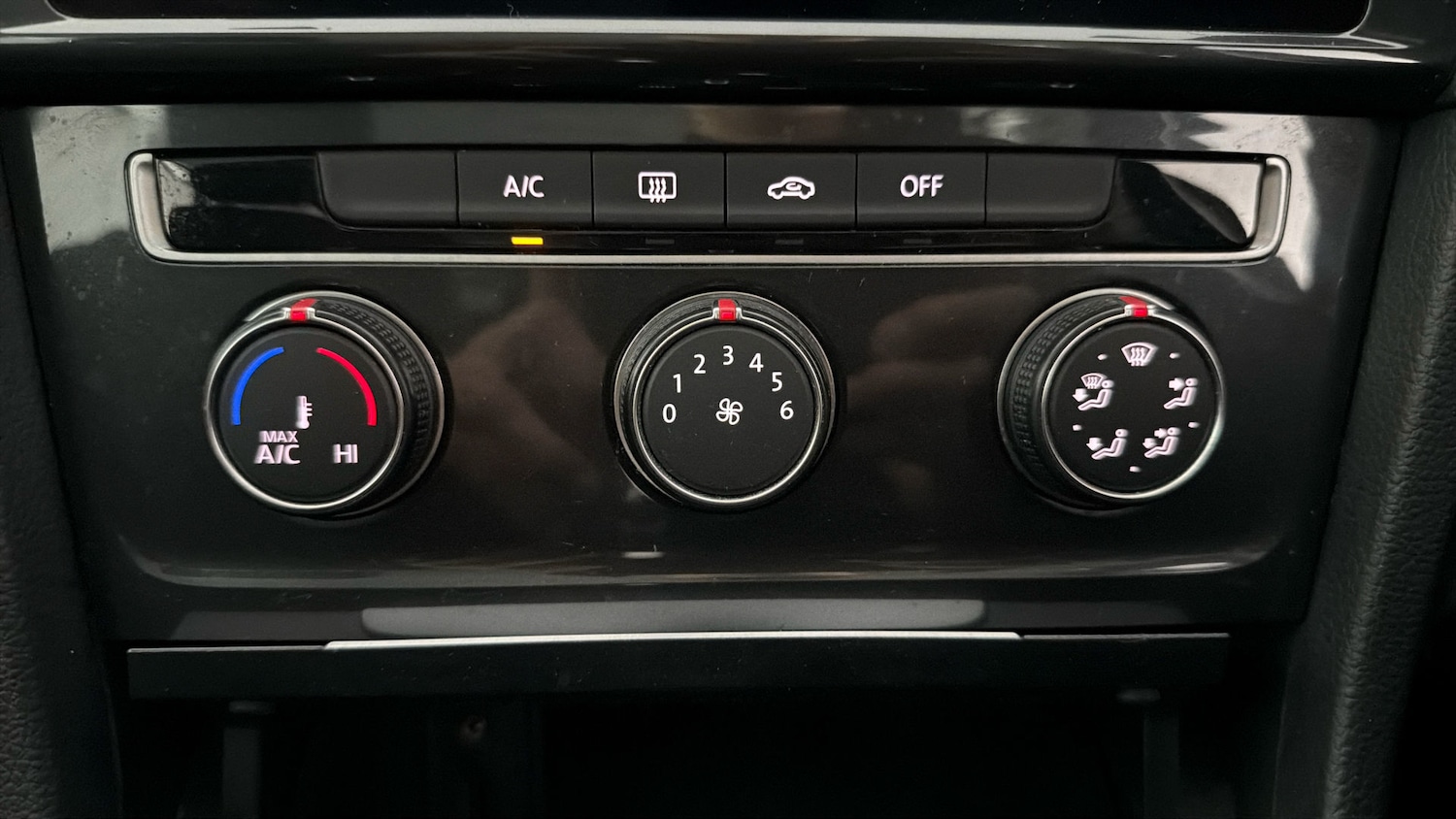 Used Volkswagen Golf 2019 for sale - 78053205: Photo 11