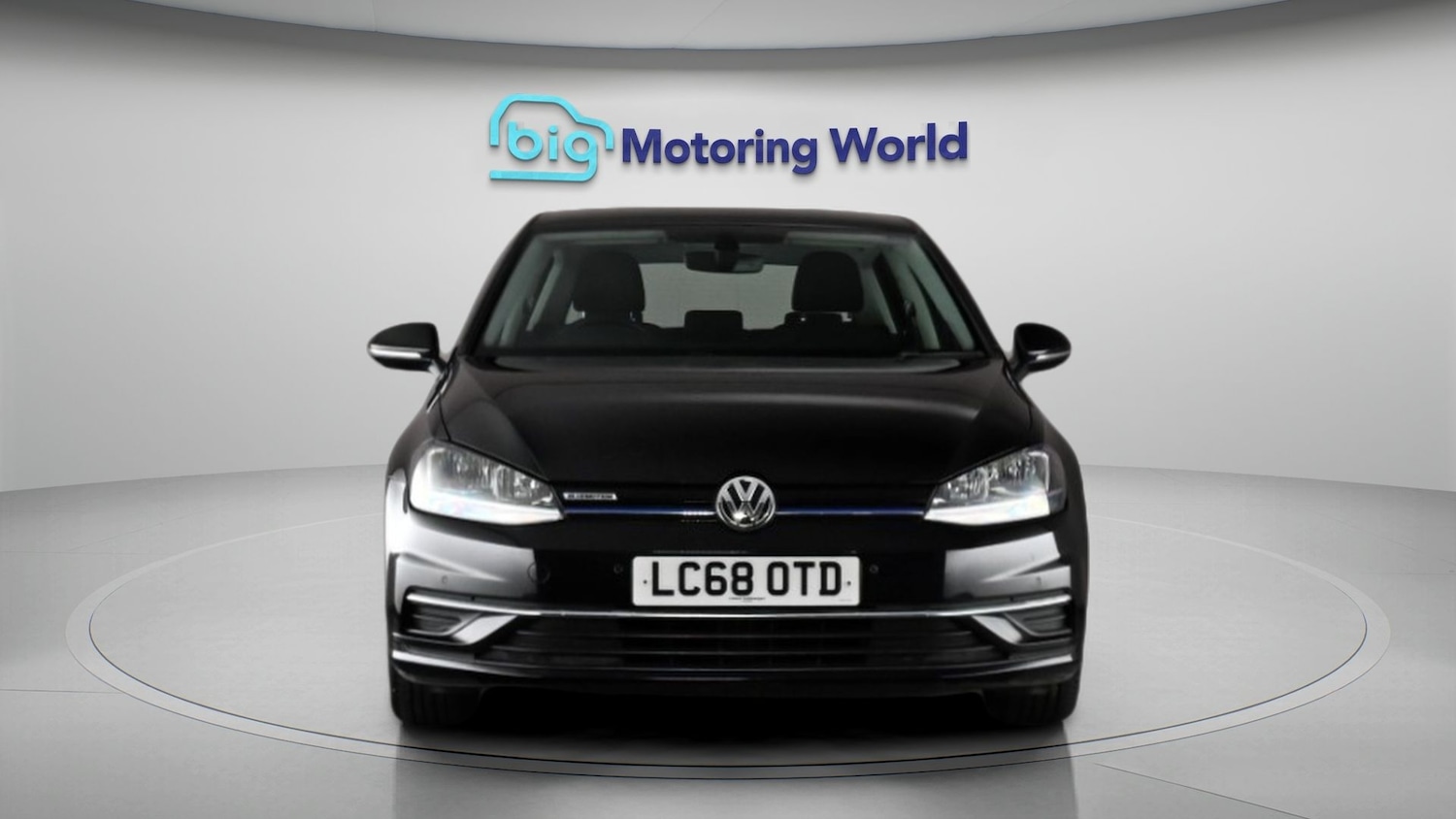 Used Volkswagen Golf 2019 for sale - 78053205: Photo 2