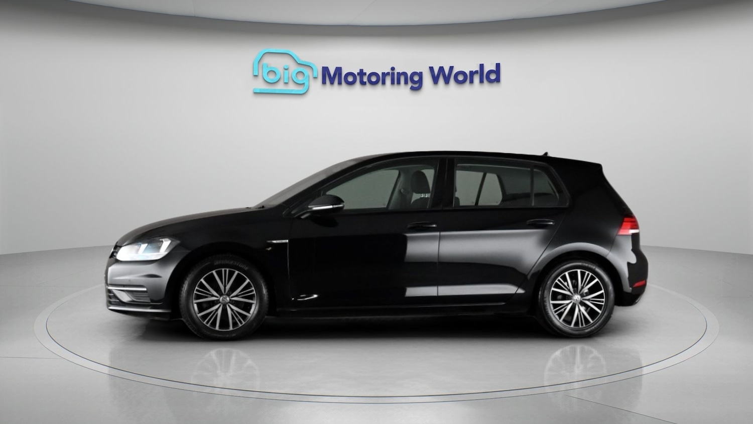 Used Volkswagen Golf 2019 for sale - 78053205: Photo 4