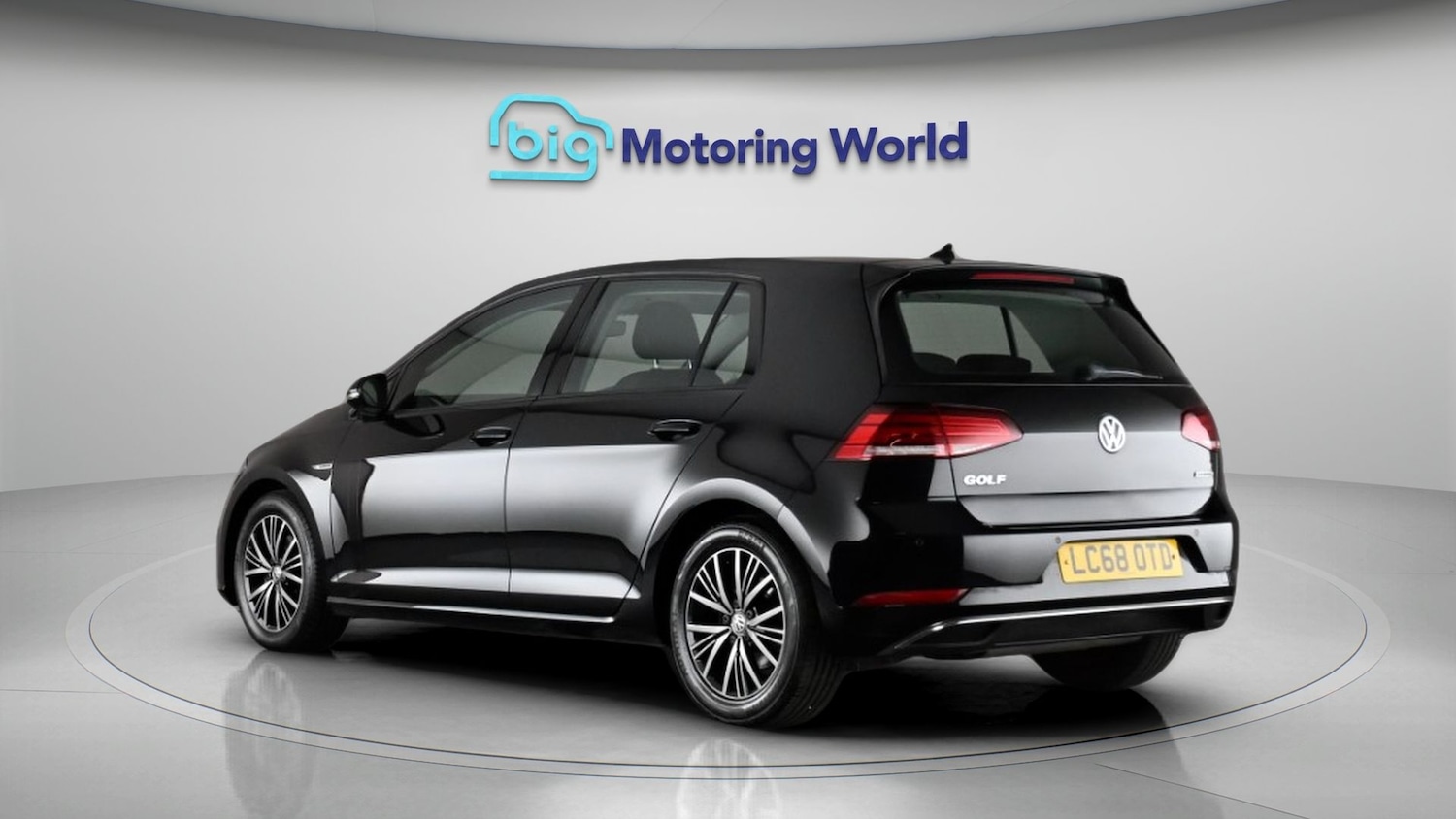 Used Volkswagen Golf 2019 for sale - 78053205: Photo 5