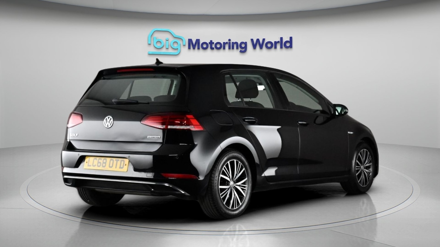 Used Volkswagen Golf 2019 for sale - 78053205: Photo 7