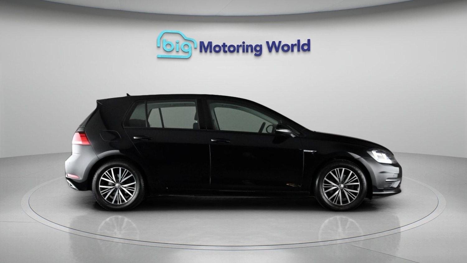 Used Volkswagen Golf 2019 for sale - 78053205: Photo 8