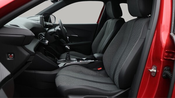 Used Peugeot 2008 2024 for sale - 75747117: Photo 14
