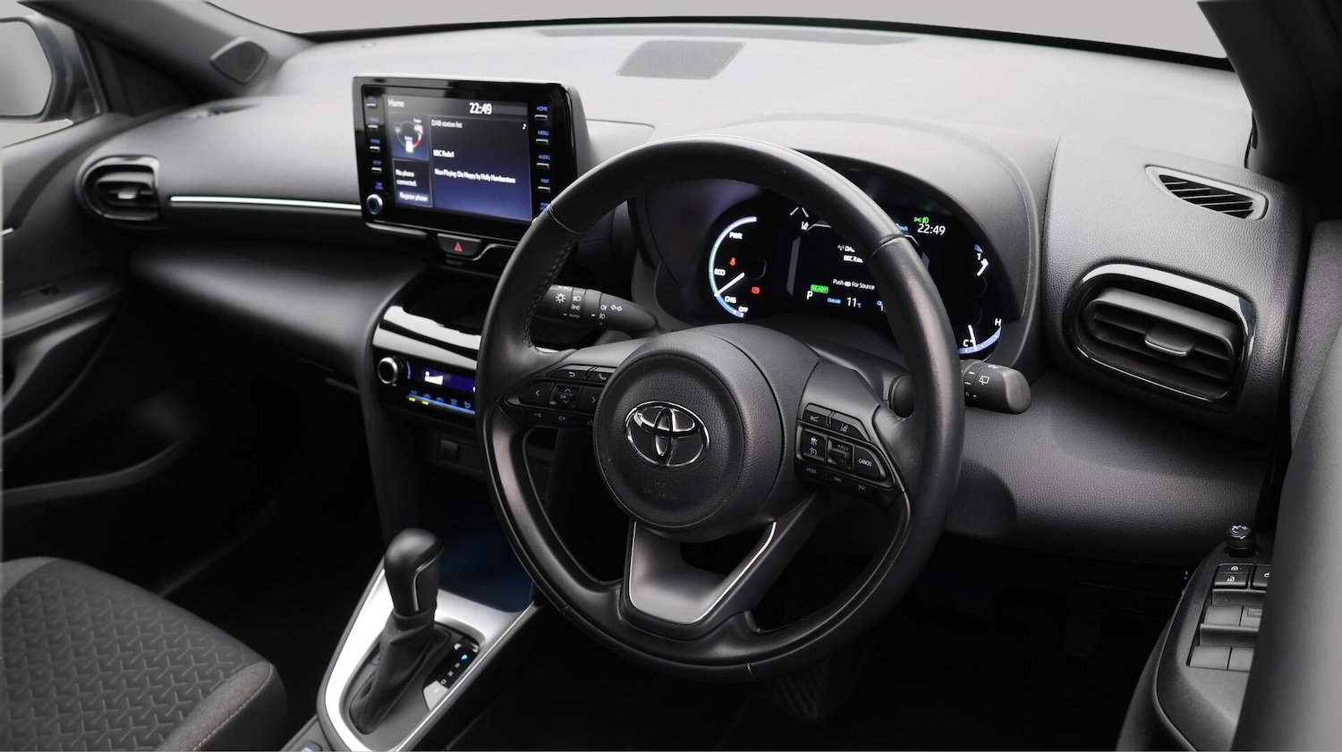 Used Toyota Yaris Cross 2023 for sale - 76715375: Photo 10