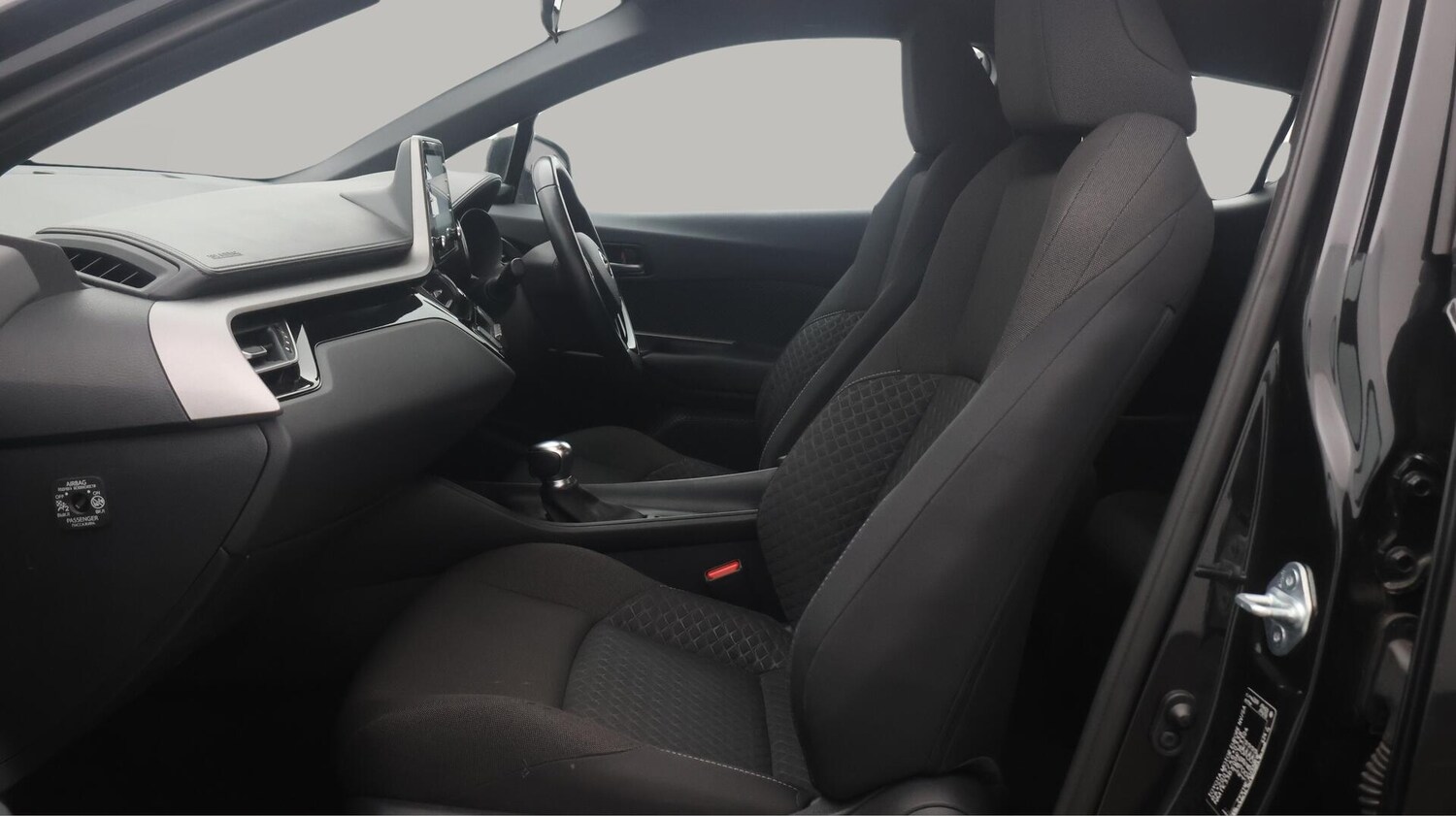 Used Toyota C-HR 2022 for sale - 76247442: Photo 15